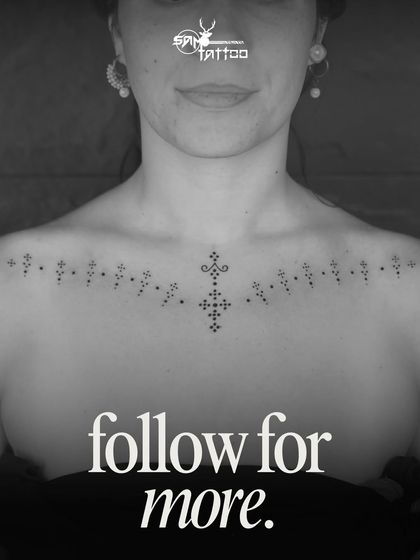 The final artwork. A delicate and symmetrical Rajasthani "Trajva" folk pattern tattooed across the collarbone, a beautiful piece of cultural art.