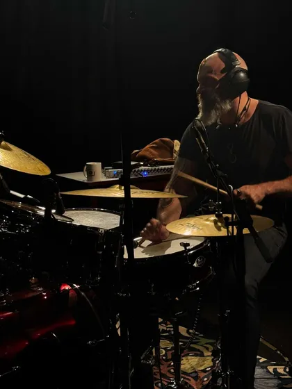 A close-up of the fantastic Swedish drummer Nicci Notini, deep in concentration during our jam. It was a pleasure to create music with him.