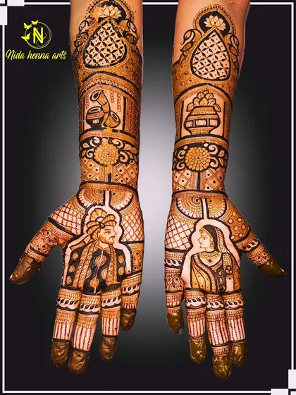 A simple yet elegant bridal design featuring portraits of the bride and groom on each palm. The design is complemented by traditional symbols like the kalash, showcasing a beautiful blend of personal and cultural elements.