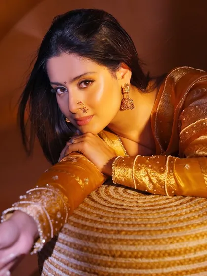 A warm, golden-hour look for Isha Malviya's feature with NDTV Marathi. I used earthy tones and a luminous base to give her a radiant glow that looks both natural and polished.