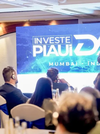 Presenting the ‘Invest in Piauí Day’ event for the government of the state of Piauí, Brazil, in Mumbai.