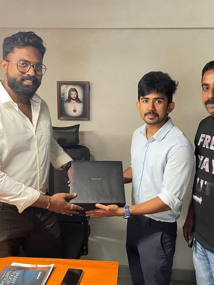 Our team presenting our smart keypad solutions to Architect Jeff and his team in Cochin. We are expanding our partnerships with leading designers across South India.