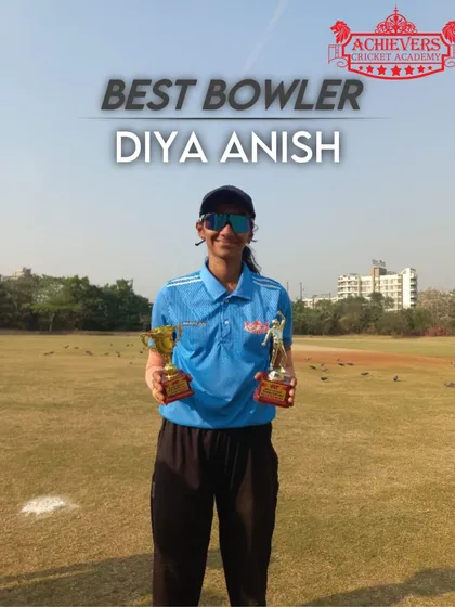 Diya Anish recognized as the 'Best Bowler' of the tournament for her skillful bowling.