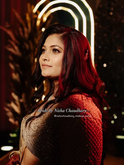 I created this dreamy, soft dewy makeup look for a sangeet. The focus was on subtle shimmer on the eyes and a radiant complexion that looked ethereal and beautiful.