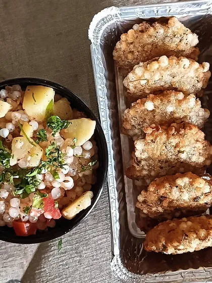 A perfect fasting combo: a bowl of Sabudana Khichdi served with crispy Sabudana Tikkis.