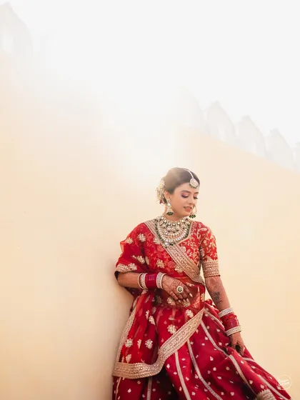 A soft, sun-kissed portrait of the bride, creating a beautiful, ethereal glow.