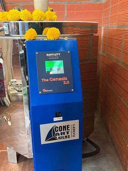 Meet Ember, the heart of my studio. This is my new Cone Art kiln, a modern and reliable machine that ensures every piece is fired perfectly. Having professional equipment like this allows me to achieve consistent results for both student work and my own ceramics.