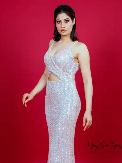 Lights, camera, glam! High-definition, camera-ready makeup for a TV ad film. This look is crafted for perfection on screen, ensuring the model looks stunning.