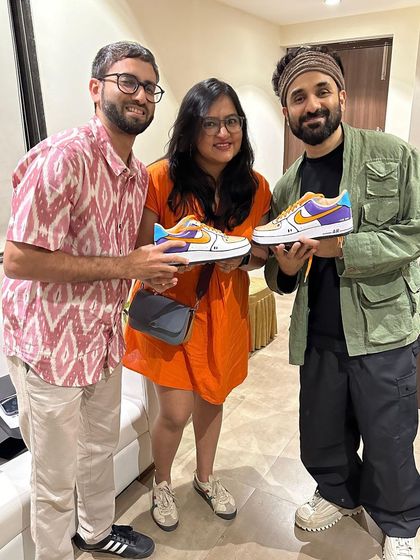 So this was a huge moment for me! I got to create a custom pair of Dexter's Lab themed Air Force 1s for the one and only Vir Das. Here's a shot of him receiving the sneakers.