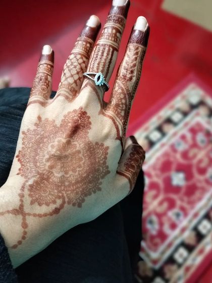 The lovely stain from a mandala design. Even simpler patterns develop into a beautiful, deep color that looks wonderful for any occasion.