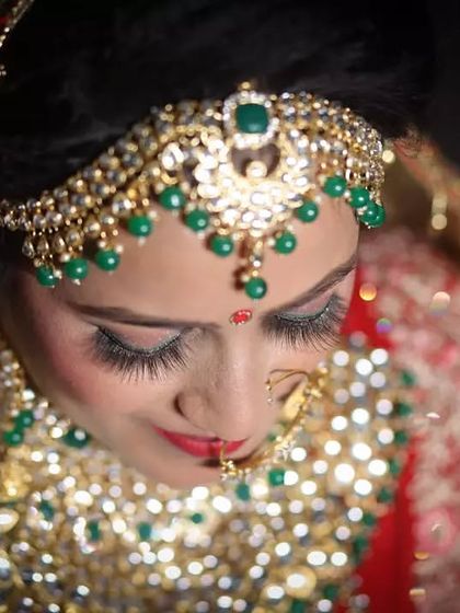 Elegant Bridal Portraits photo 16