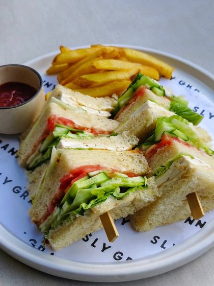 Sly Granny - European Restaurant Dining Global Tapas & Small Plates photo 13