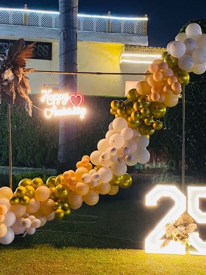A full view of the elegant 25th anniversary decoration.