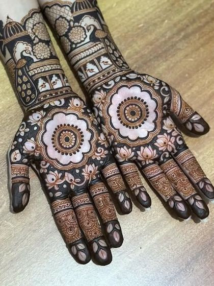 Bridal & Wedding Mehndi photo 49