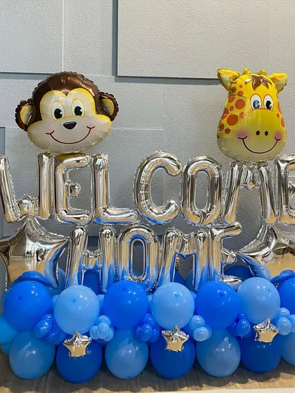 This "Welcome Home" bouquet is designed to be easily deliverable and ready to display right away, making it perfect for a last-minute celebration.