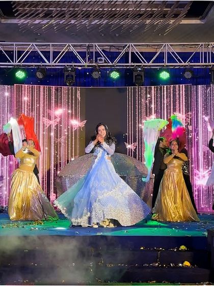 The Spectacle: Pro Dancers, Props & Effects photo 22