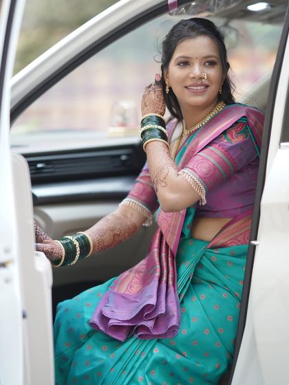 Traditional Engagement & Sakharpuda Looks photo 53