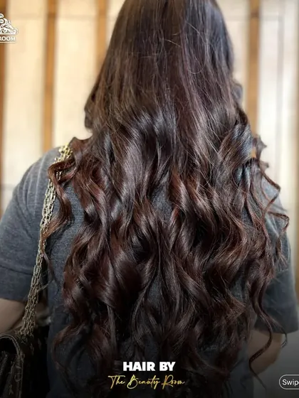 The back view of these gorgeous, healthy-looking curls.