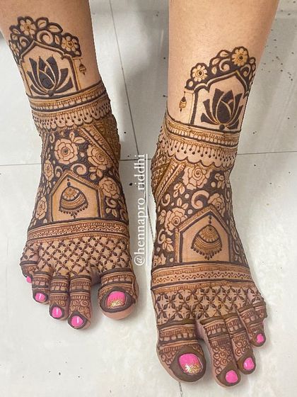 Beautiful Bridal Feet photo 7