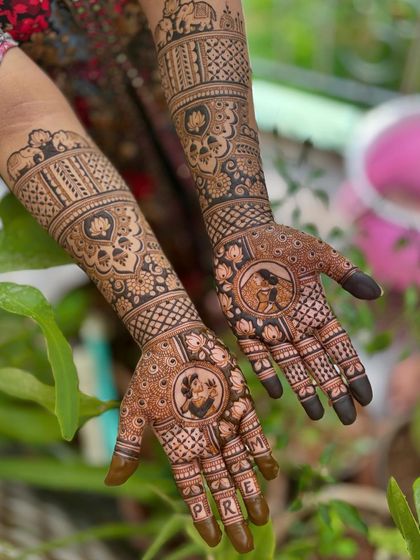 Mitali - Bridal Mehendi Custom Story & Portrait Mehendi photo 15