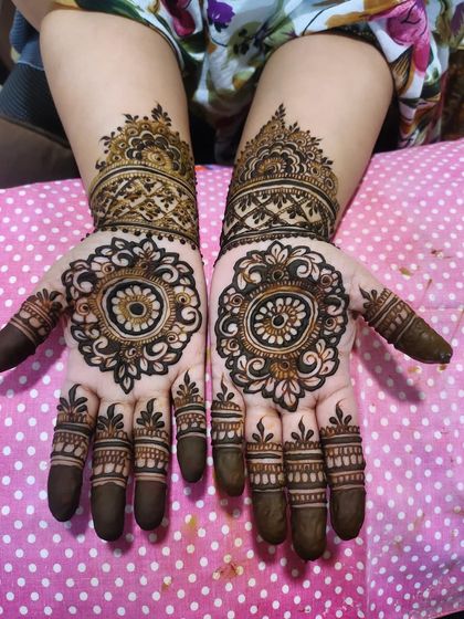 Hajira Mehendi Artist - Mehndi Artist Services Modern & Minimalist Designs photo 67