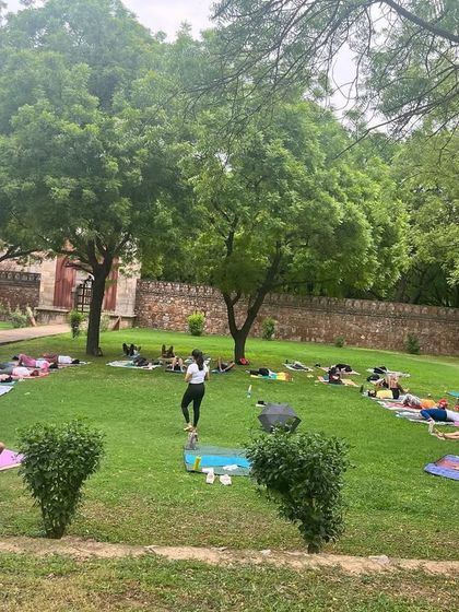 Guiding our students through 108 sun salutations in the beautiful setting of a Delhi park.