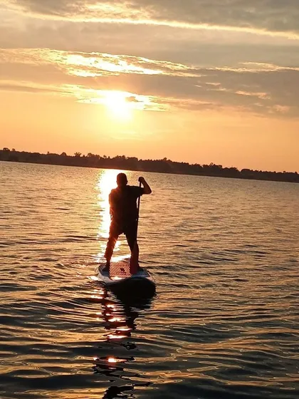 Paddling into the sunset on Vani Vilas Sagar is an experience that stays with you. Our stand-up paddleboarding sessions are perfect for finding your balance, enjoying the scenery, and witnessing the stunning beauty of Karnataka's backwaters.