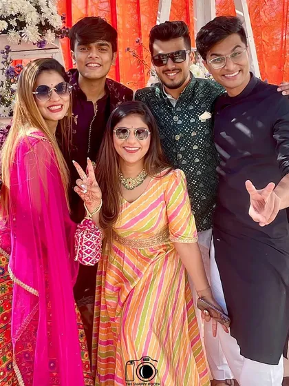 Kicking off the Pushkar Mela-themed festivities at the Radisson, Udaipur. Our team is expert at setting up in diverse and beautiful locations.