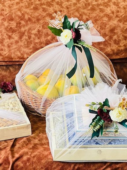Gift Hamper - Wedding Gifting & Trousseau Packing Artistic Trousseau Packing photo 3