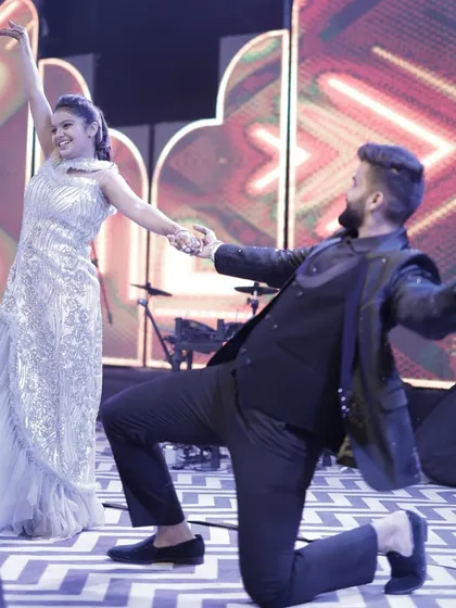 A perfectly choreographed couple dance performance on the Sangeet stage. We work with the best choreographers to make sure you look and feel like stars.
