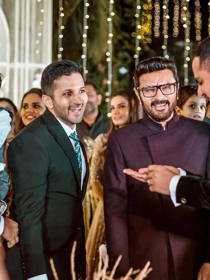 Friends & Family: The Heartbeat of the Wedding photo 28