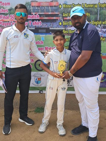 Aayush Neupane being awarded Best Batsman for his consistent scoring.
