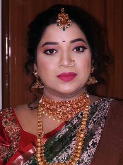 Shruthi Prashanth - Special Occasion Makeup Maternity & Baby Shower Glow photo 16