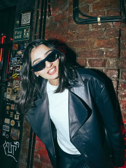 A relaxed and happy shot from the H&M show. It’s all about bringing good energy, whether it’s for a huge festival or an intimate party.