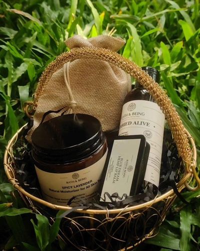 Custom Gifting & Hampers