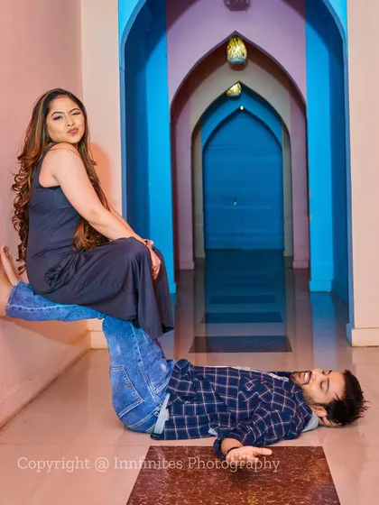 We love getting creative with fun and acrobatic poses that show off your playful chemistry as a couple.