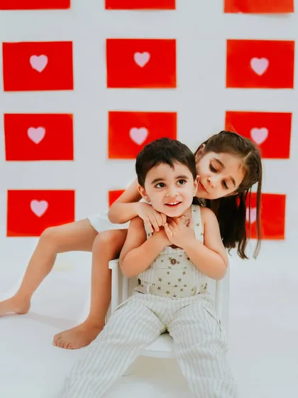 There's a special bond between siblings, a mix of mischief and endless love. I focus on capturing those real, unposed interactions that show their unique connection, creating memories for them to look back on together.