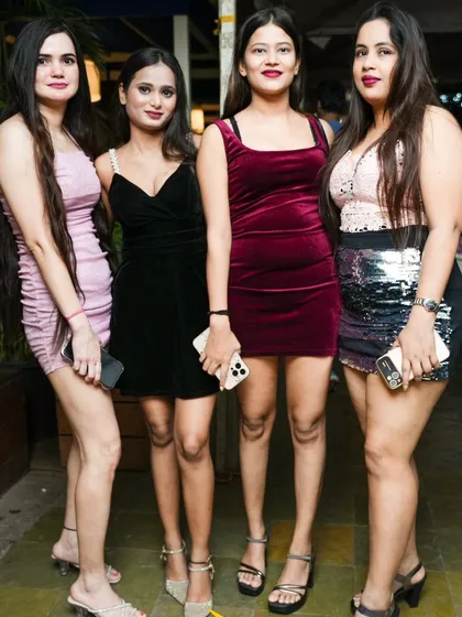 A group of friends dressed up and ready for a big Bollywood night at i-Bar. Our parties are the perfect occasion for a stylish night out.
