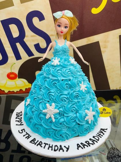 Kids' Character & Cartoon Cakes photo 54