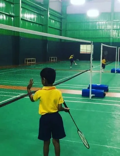 Here is one of my young players learning essential net-play techniques. I emphasize building strong badminton fundamentals for youth from the very beginning, which is key to their long term development in the sport.