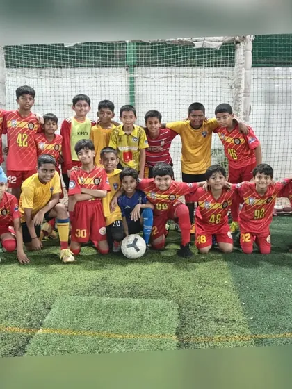 The U11 squad after a practice match against Advance FA, showing great teamwork and spirit.