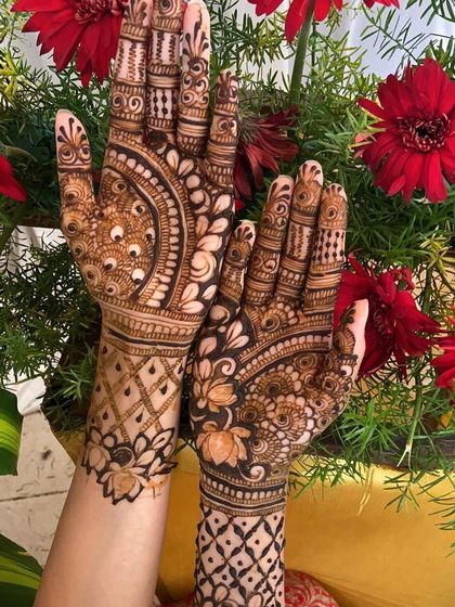 A unique design featuring lotus flowers and peacock feather motifs.