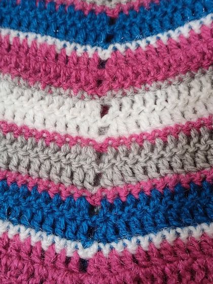 Elegant Shawls & Cozy Cowls photo 28