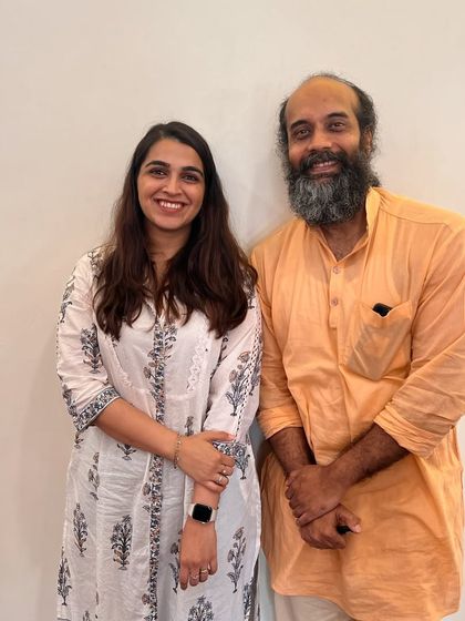 A throwback to the last time we hosted the amazing Prasad Rangnekar at our shala for a transformative workshop on the wisdom of the Gita.