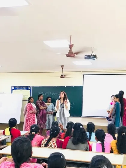 Speaking to a group of engineering students during an orientation workshop. My aim is to make public speaking feel less intimidating and more like a conversation.