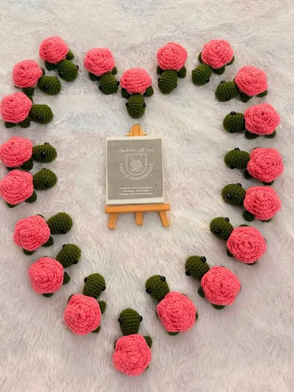 These little rose turtle keychains are one of my most popular items for return gifts. I love seeing them all together before they go to their new homes; it shows how a small, handmade item can spread a lot of joy.