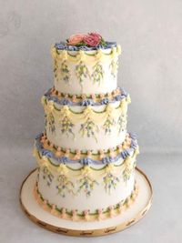 Bespoke Cake & Pastry Design