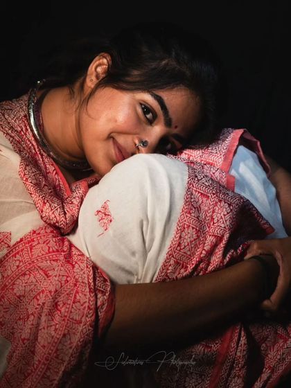 A duplicate of the intimate portrait, showing the soft and natural makeup.