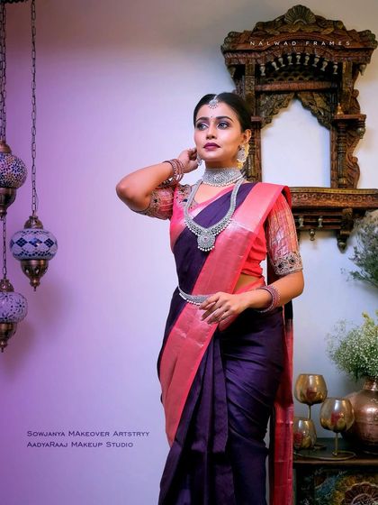 A full-length view of the elegant silver-finish set. It's a perfect choice for someone looking for a unique and sophisticated style.