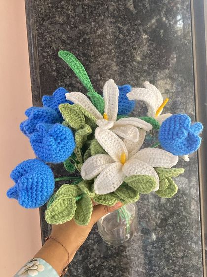 A Rainbow of Choices: Bouquets by Color photo 61